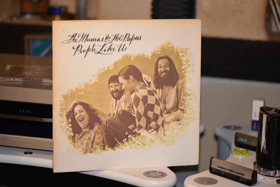 The mamas & The Papas. People Like Us 001.jpg