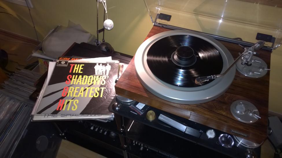 The Shadows-Greatest Hits.jpg