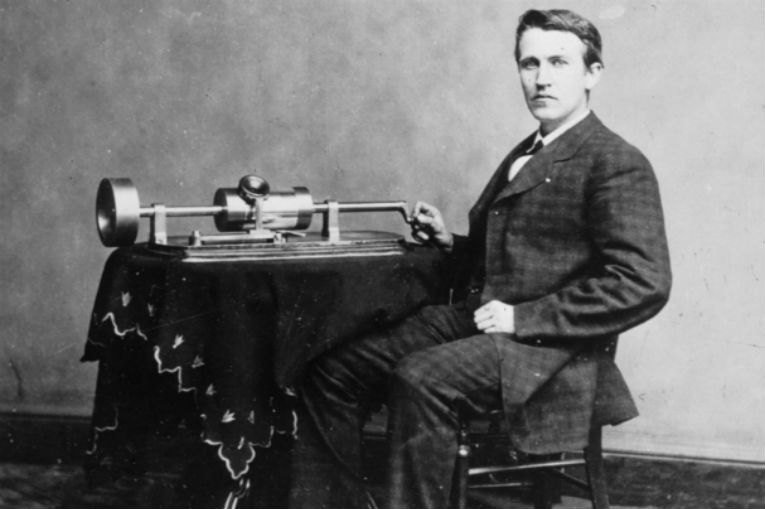 thomas-edison-gramophone.jpg