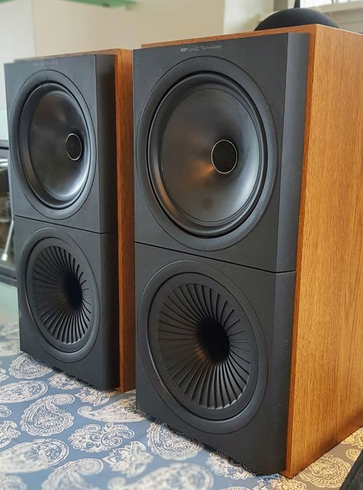 Kef q60 best sale