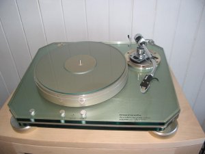 Marantz TT-1000.jpg