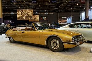 Paris_-_Retromobile_2014_-_Citroën_SM_Mylord_Cabriolet_Chapron_-_1975_-_004.jpg