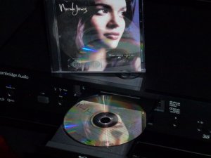 Norah Jones (3).JPG