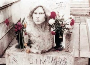 JIm-Morrison-Grave-Top-Tenz[1].jpg