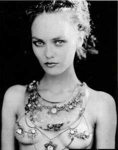 Vanessa Paradis.jpg