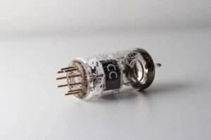 Telefunken_E88CC_inner_detail.jpg
