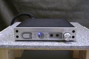 Benchmark DAC1.jpg