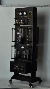 LM-212amp.jpg