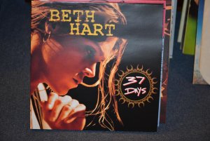 Beth Hart. 37 Days. (funk) 001.jpg