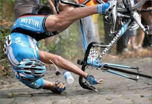 bike-crashes-at-tour-de-france_2.jpg