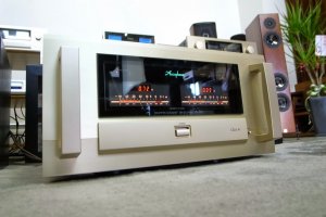 Accuphase_A70.jpg