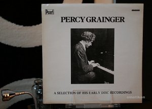 Cover Grainger Early Recordings-1.jpg