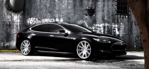 tesla-model-s-on-vossen-vvs-cv4-07.jpg