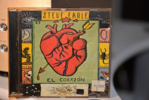 Steve Earle. El Corazon. 1997. c.d 001.jpg
