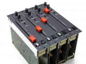 VCA-Fader-Unit-1034-02.jpg