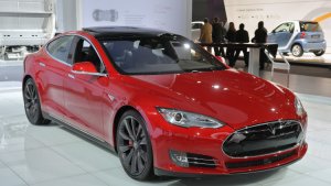 01-tesla-model-s-p85d-detroit-1.jpg