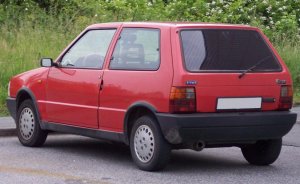 Fiat_Uno_SX_red_hl.jpg