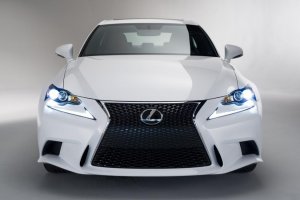 lexus-04.jpg