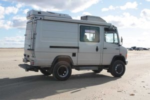 Mercedes Vario Camper.jpg