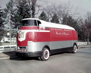 gm-futurliner-01.jpg