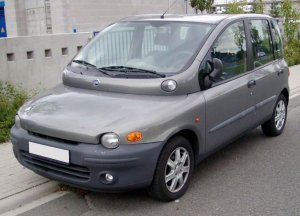 33028421280px-Fiat_Multipla_front_20080825.jpg