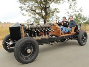 Woolleys-aero-engined-car.jpg