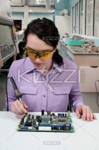 photo-25988881-woman-soldering.jpg