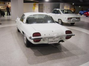 mazda-110-s-cosmo-03.jpg