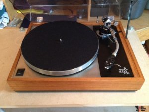 604805-ariston_rd11_turntable.jpg