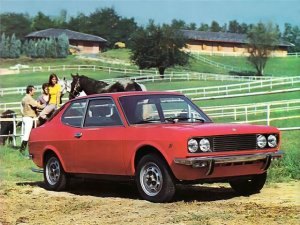 Fiat 128 Sport Coupe (1).jpg