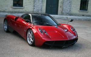 red_pagani_huayra_spotted_at_goodwood_2011_005.jpg