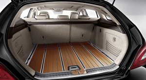 mercedes-benz-cls-class-x218_designowoodcompartmentfloor_814x443_05-2014.jpg