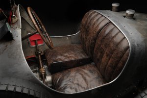 Bugatti-35-B-T-seats-900x600.jpg