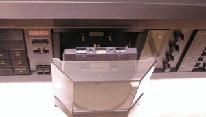 Nakamichi_RX_505_Top_Open1.jpg