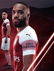 Visit-Rwanda-Arsenal-Sleeve-Sponsor.jpg