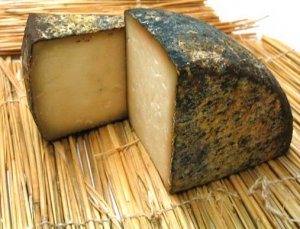 pecorino ginepro.jpg