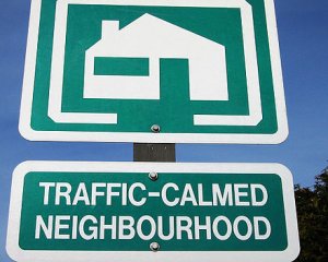 440px-Traffic-calmed_neighbourhood.jpg