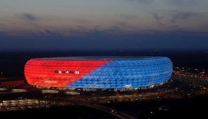 Allianz_Arena_002_original_crop_exact.jpg