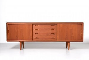 danish-sideboard-in-teak-hp-hansen-1960s.jpg