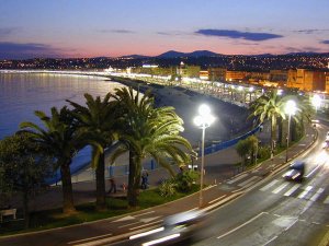 cote-d-azur-promenade-des-anglais-nice-b.jpg