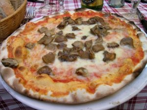 porcinipizzatrastevere.jpg