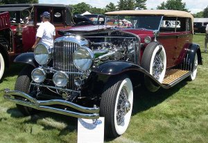 800px-1934_Duesenberg_J.jpg