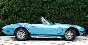 perris_auto_64_corvette_5105_700w.jpg