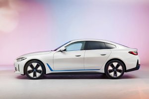 bmw_i4_101.jpg