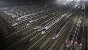 http---cdn.cnn.com-cnnnext-dam-assets-191126172520-china-high-speed-train.jpg