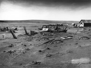 Dust_Bowl_-_Dallas,_South_Dakota_1936 (Small).jpg