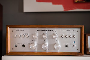 Marantz 1060 front.jpg