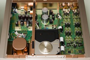 Marantz_SA11_inside.jpg