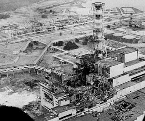 Chernobyl_exploded_4th_reactor_1986_1.jpg