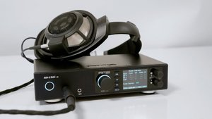 RME_ADI-2_DAC_FS_headphones.jpg